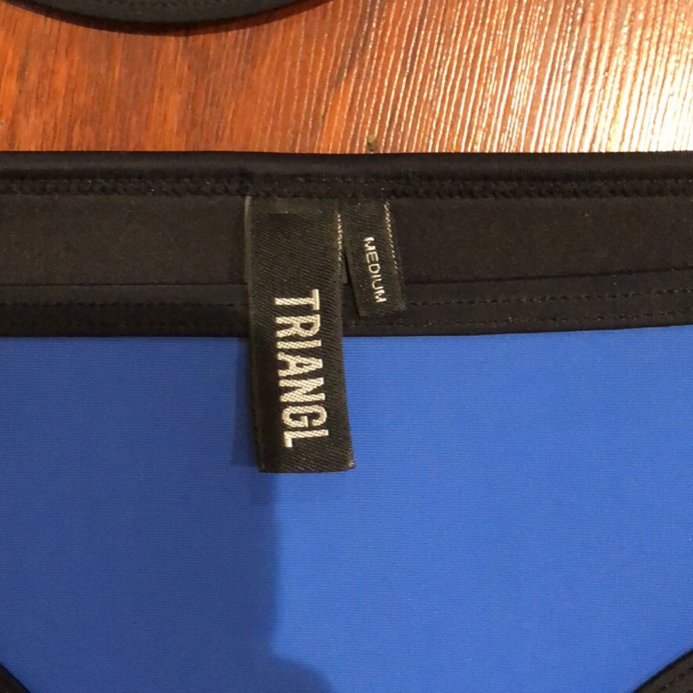 Triangle bathing suit - Picture 4 of 7